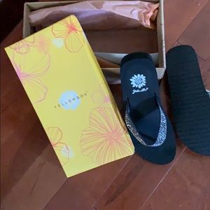 BNIB black with silver/metal bling sandals